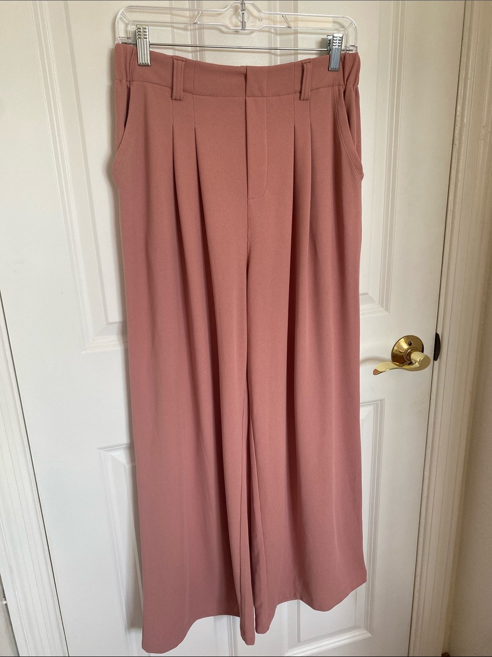 Wide Leg Pull-on High-Rise Waffle-print Pants in Dusty Rose Size M